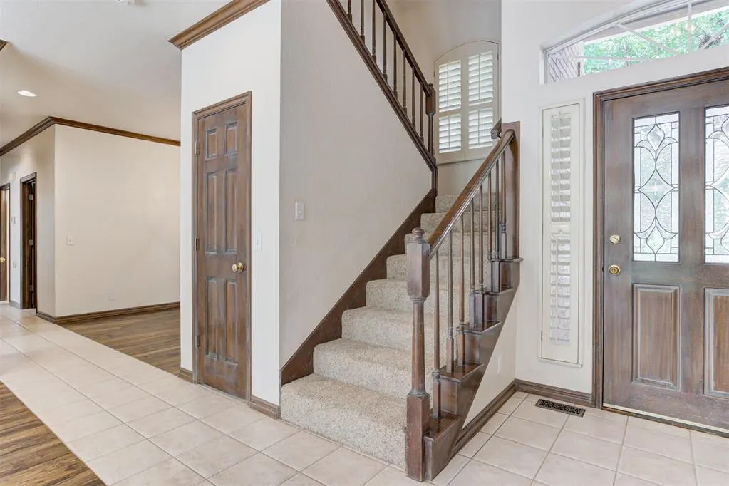 Photo 4 — 1516 Two Bridge Drive, Oklahoma City, OK 73131
