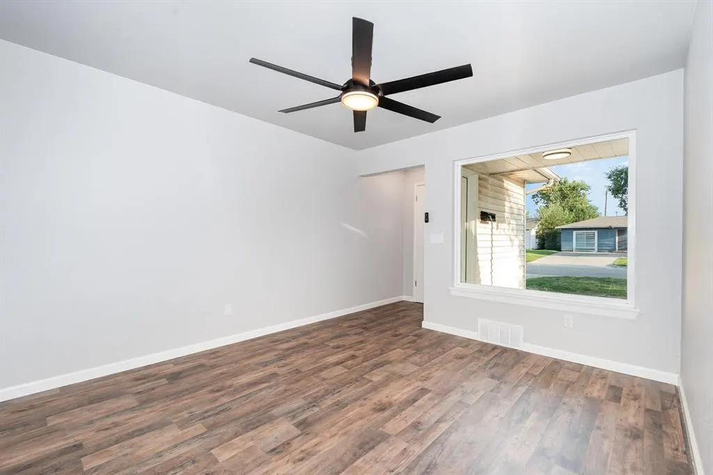 Photo 6 — 2202 SW 53rd Street, Oklahoma City, OK 73119