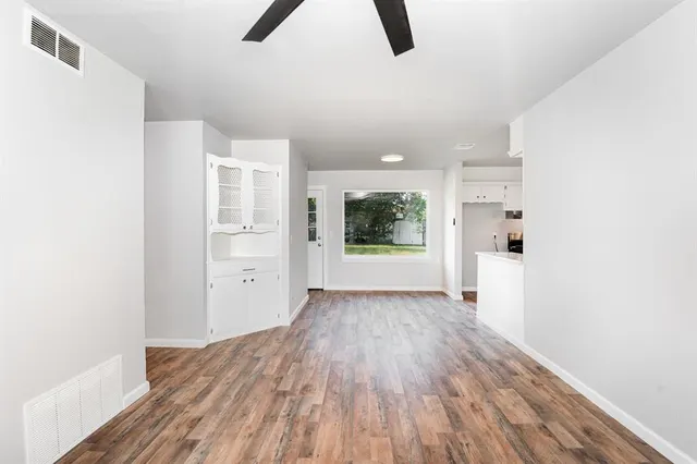Photo 8 — 2202 SW 53rd Street, Oklahoma City, OK 73119