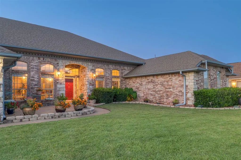 Photo 37 — 9205 SW 25th Street, Oklahoma City, OK 73128