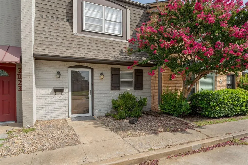 Front exterior — 3021 W Wilshire Boulevard, Oklahoma City, OK 73116