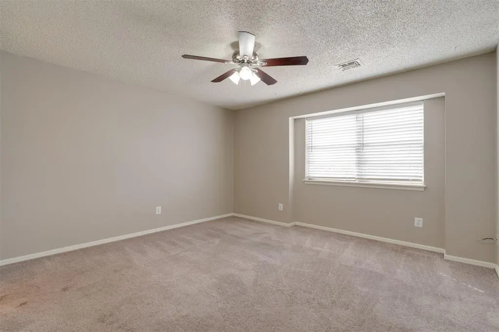 Photo 12 — 3021 W Wilshire Boulevard, Oklahoma City, OK 73116