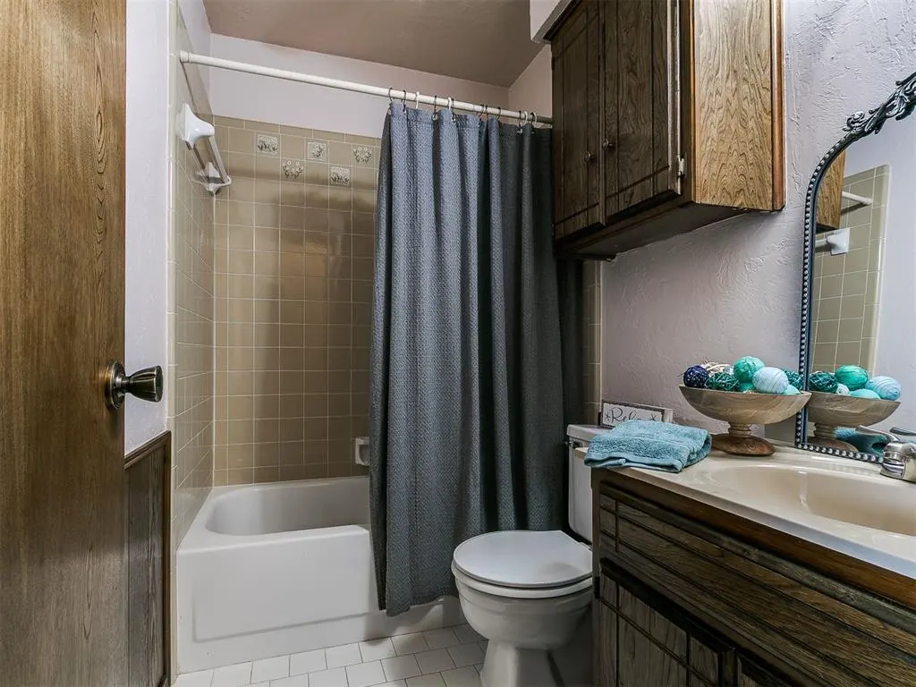 Photo 5 — 3845 Southwind Avenue, Oklahoma City, OK 73179