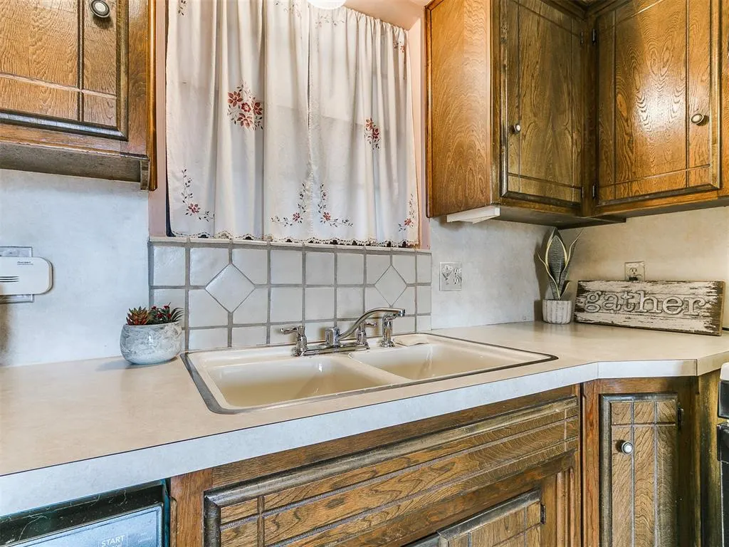 Photo 21 — 3845 Southwind Avenue, Oklahoma City, OK 73179