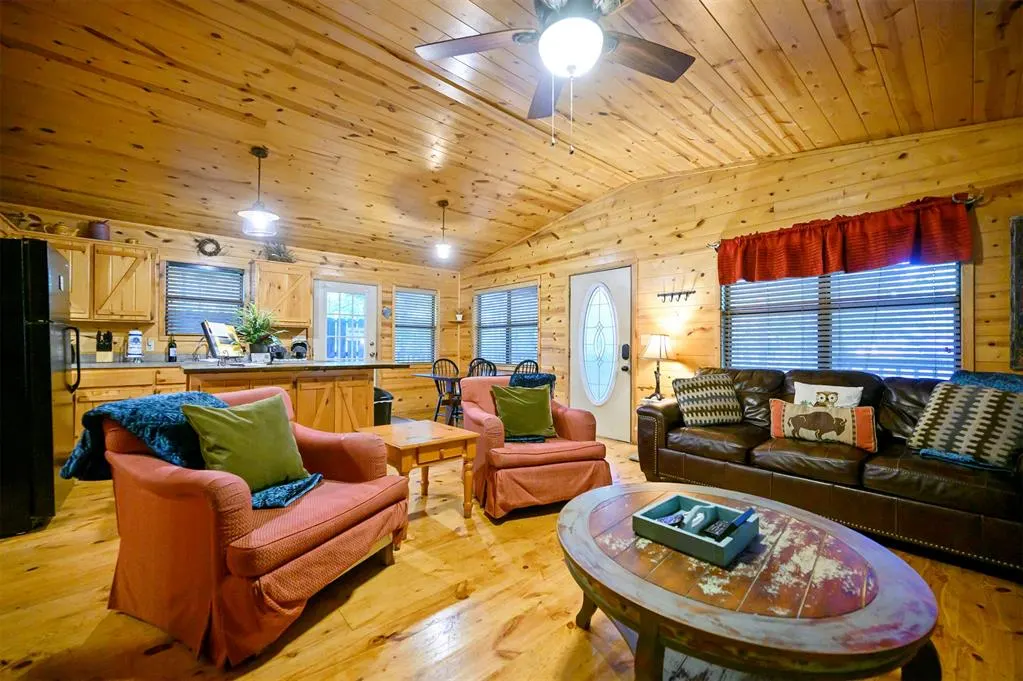 Photo 8 — 320 Orca Road, Broken Bow, OK 74728
