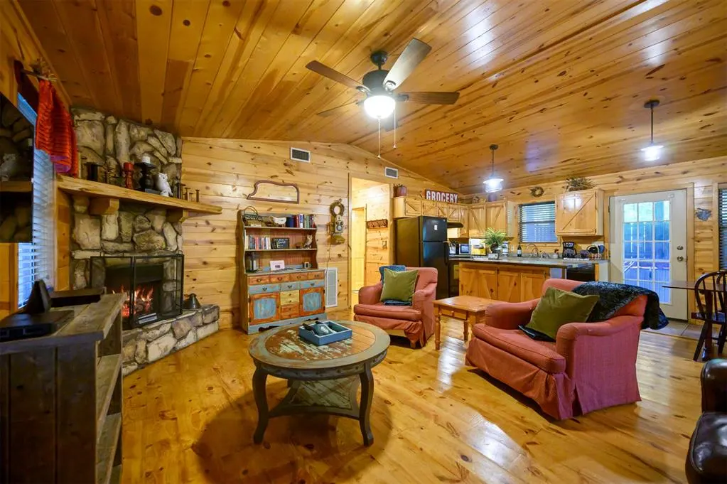 Photo 9 — 320 Orca Road, Broken Bow, OK 74728