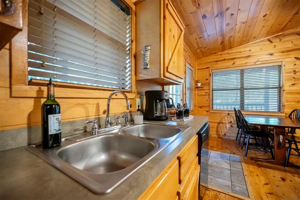 Photo 16 — 320 Orca Road, Broken Bow, OK 74728
