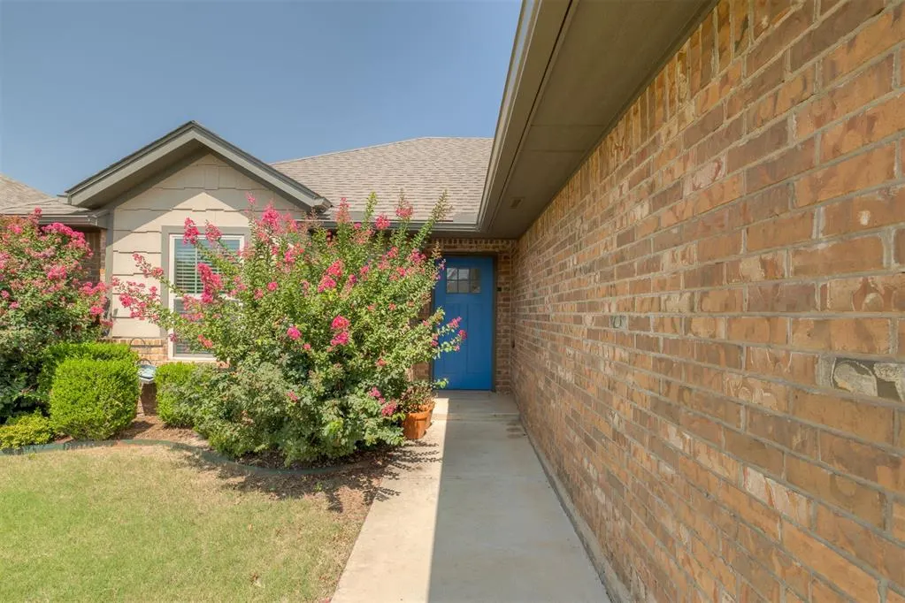 Photo 3 — 8609 SW 36th Terrace, Oklahoma City, OK 73179