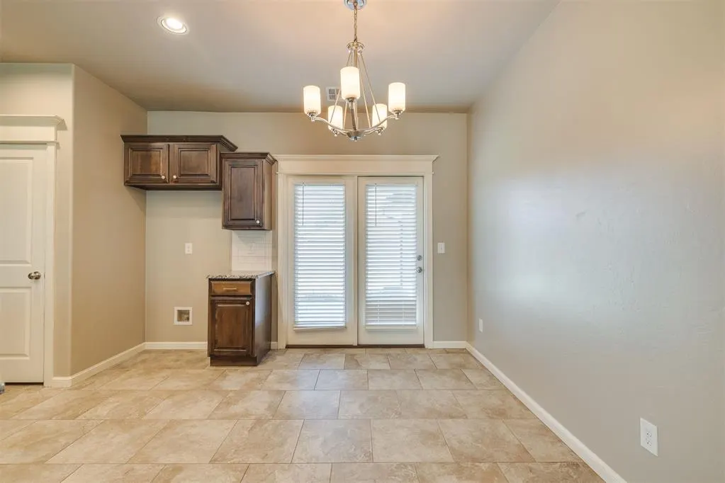 Photo 14 — 8609 SW 36th Terrace, Oklahoma City, OK 73179