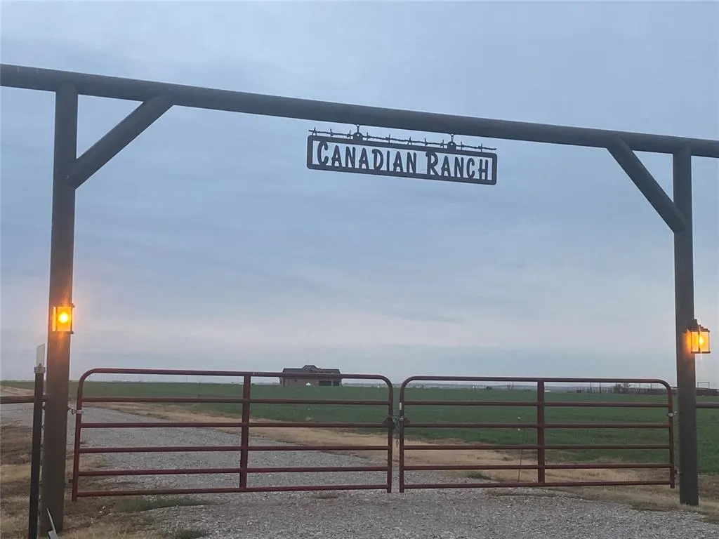 Photo 4 — 4800 Old Farm Road, El Reno, OK 73036