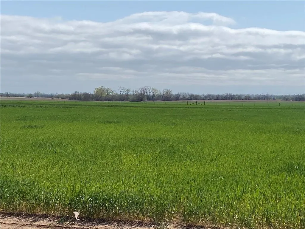 Photo 13 — 4800 Old Farm Road, El Reno, OK 73036