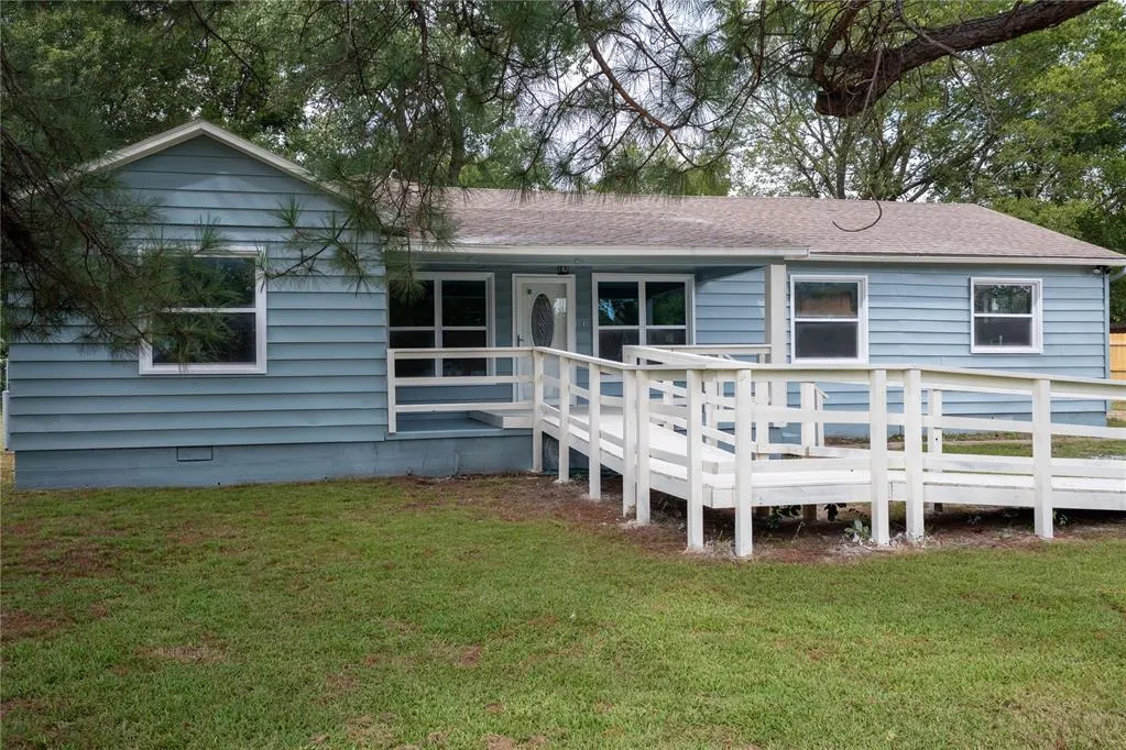Front exterior — 1515 Seran Drive, Wewoka, OK 74884