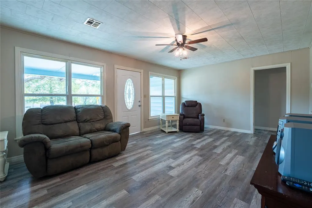 Photo 8 — 1515 Seran Drive, Wewoka, OK 74884