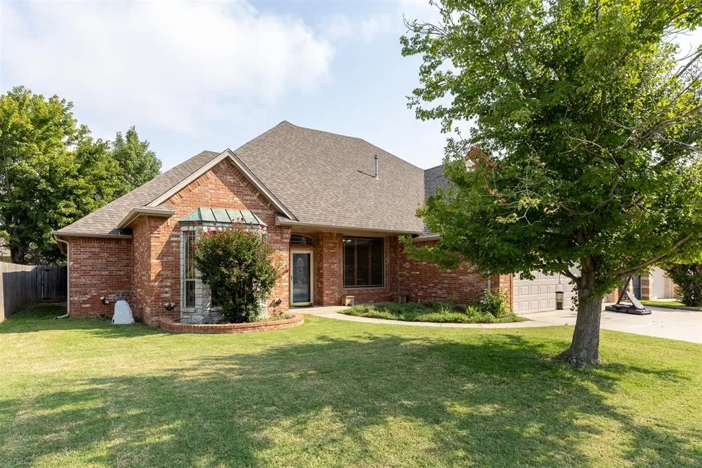 Photo 3 — 2817 SW 137th Street, Oklahoma City, OK 73170