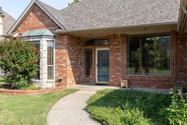 Photo 4 — 2817 SW 137th Street, Oklahoma City, OK 73170