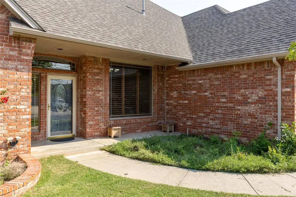 Photo 5 — 2817 SW 137th Street, Oklahoma City, OK 73170