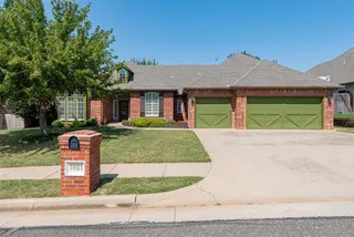 Sold home at 1801 Apache Trail