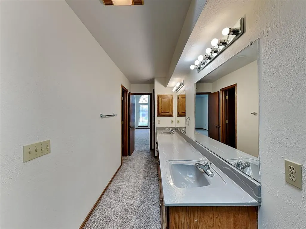 Photo 9 — 5612 SE 85th Street, Oklahoma City, OK 73135