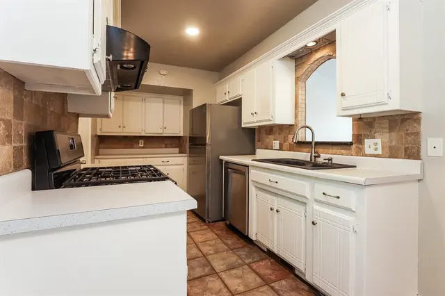 Photo 6 — 1901 Gray Fox Drive, Edmond, OK 73003