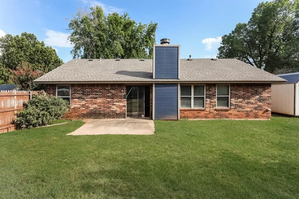 Photo 14 — 1901 Gray Fox Drive, Edmond, OK 73003
