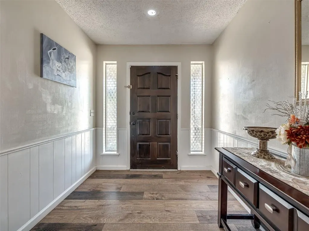 Photo 4 — 6712 NW 61st Street, Warr Acres, OK 73122