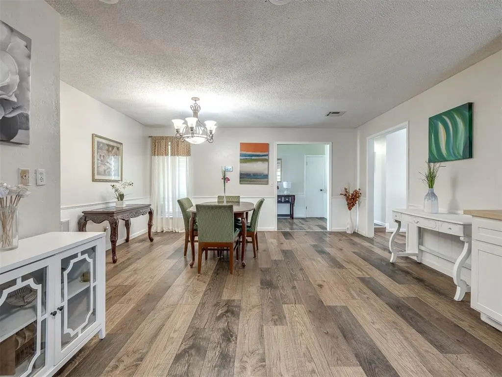 Photo 14 — 6712 NW 61st Street, Warr Acres, OK 73122