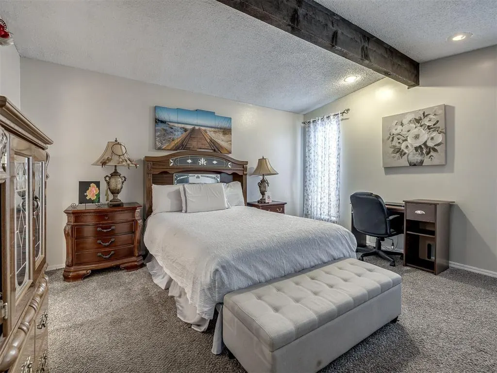 Photo 15 — 6712 NW 61st Street, Warr Acres, OK 73122