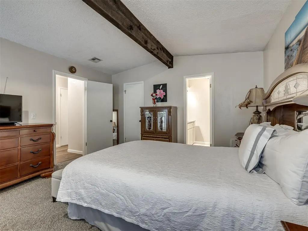 Photo 16 — 6712 NW 61st Street, Warr Acres, OK 73122