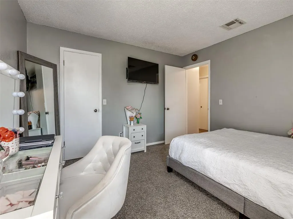 Photo 19 — 6712 NW 61st Street, Warr Acres, OK 73122