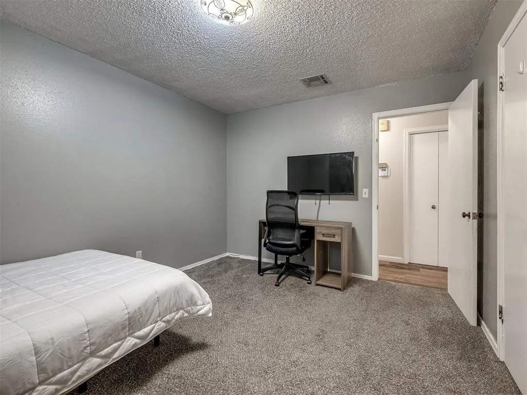 Photo 22 — 6712 NW 61st Street, Warr Acres, OK 73122