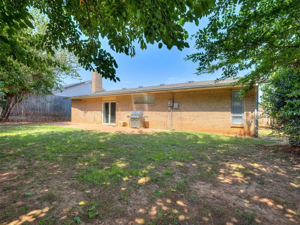 Photo 24 — 6712 NW 61st Street, Warr Acres, OK 73122
