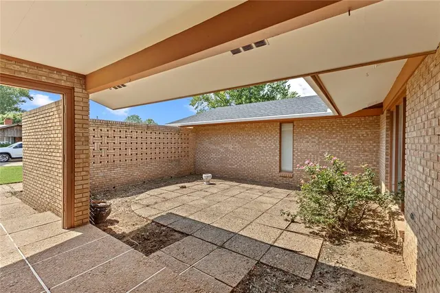 Photo 5 — 1535 Mockingbird Lane, Weatherford, OK 73096
