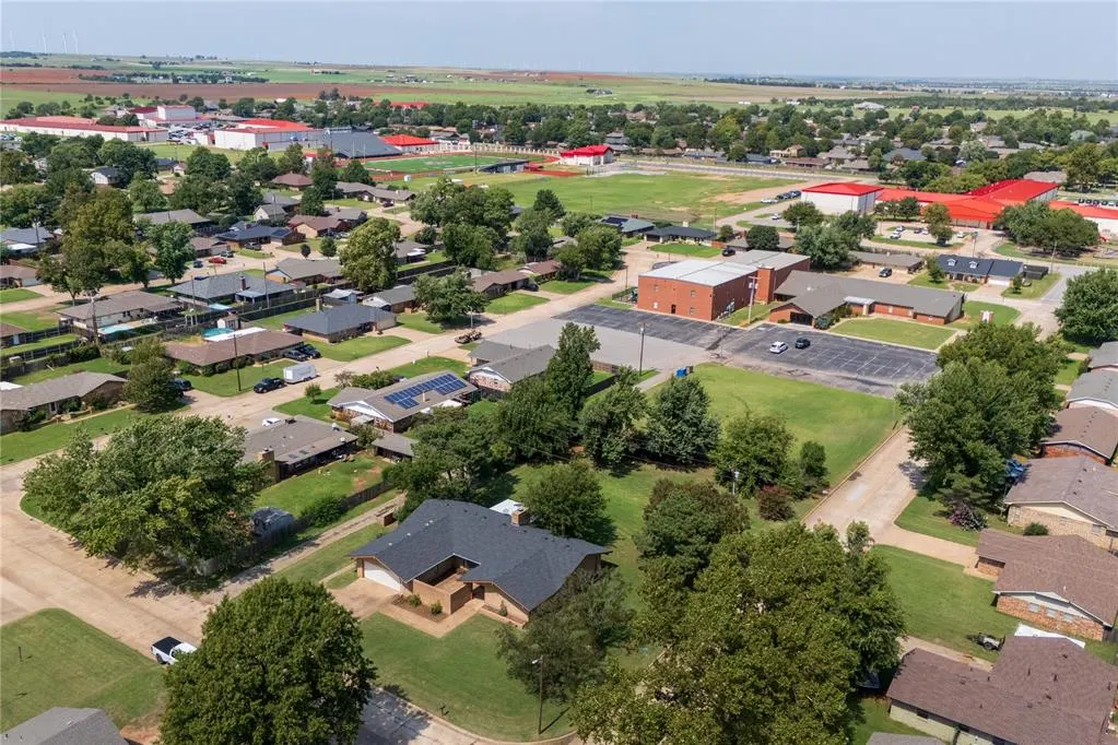 Photo 41 — 1535 Mockingbird Lane, Weatherford, OK 73096