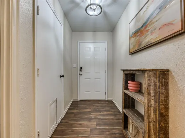 Photo 4 — 2117 N Keeton Avenue, Bethany, OK 73008