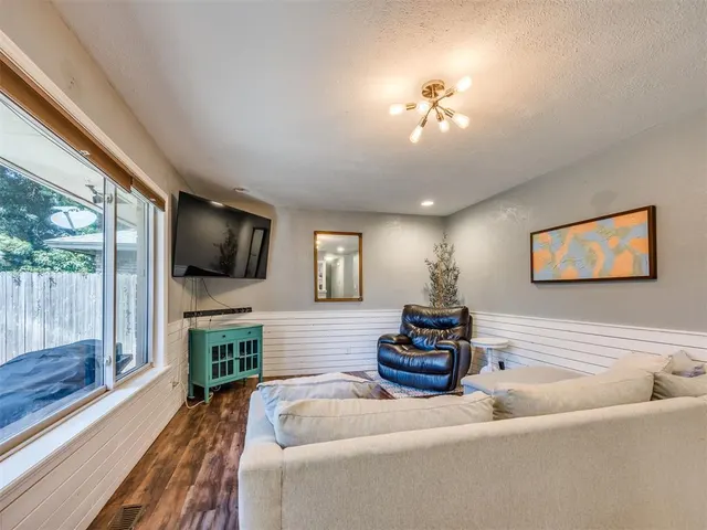 Photo 6 — 2117 N Keeton Avenue, Bethany, OK 73008