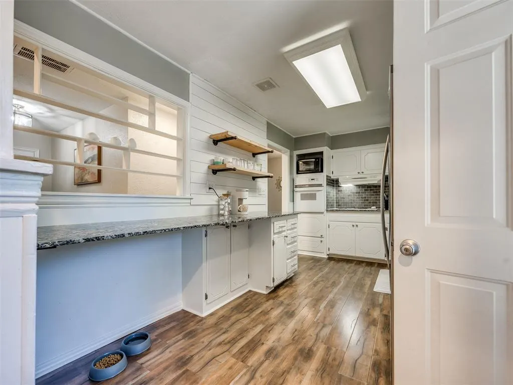 Photo 10 — 2117 N Keeton Avenue, Bethany, OK 73008