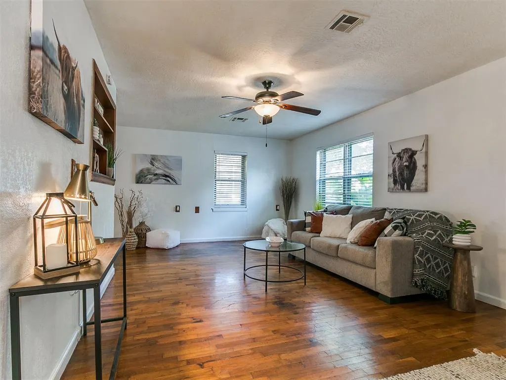 Photo 3 — 416 S 3rd Street, Noble, OK 73068