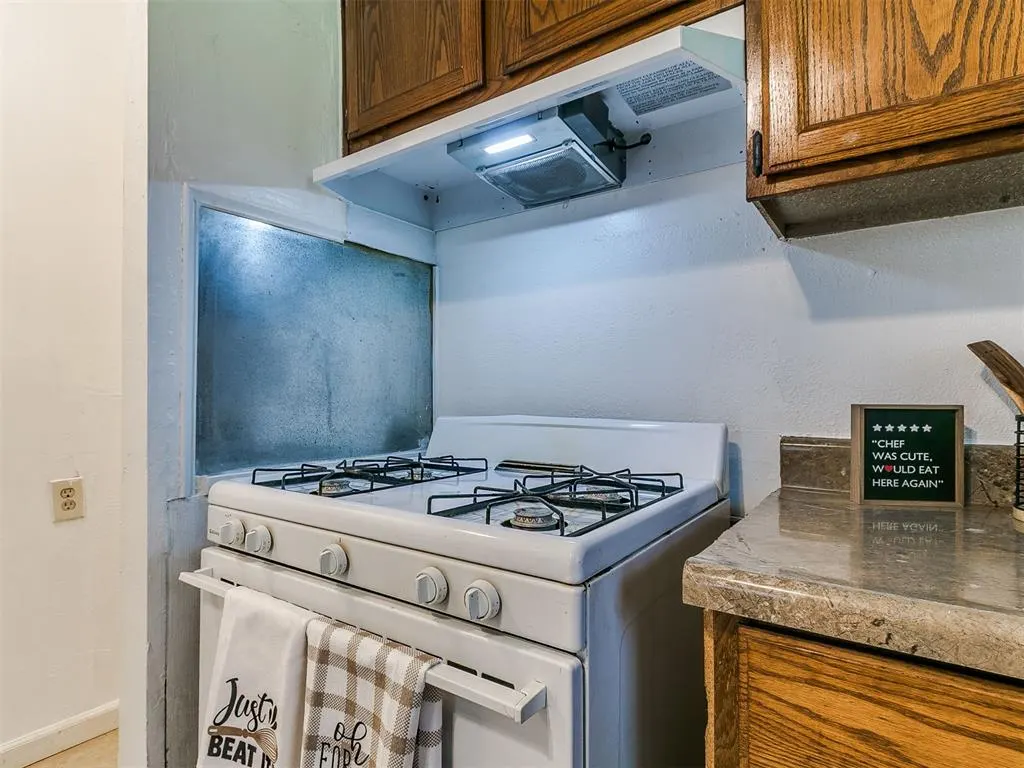 Photo 13 — 416 S 3rd Street, Noble, OK 73068