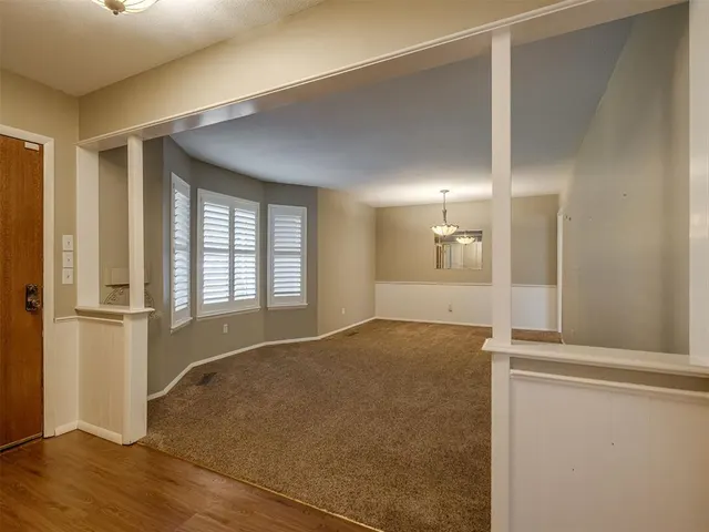 Photo 7 — 3104 Astoria Boulevard, Oklahoma City, OK 73122