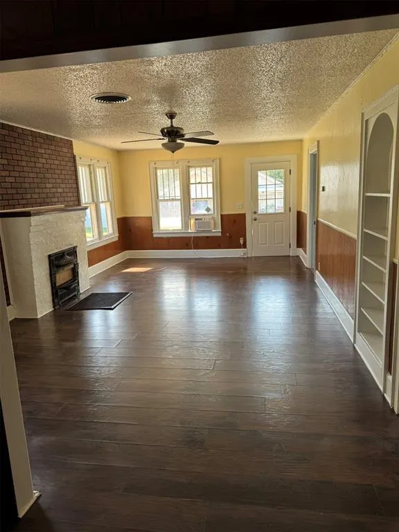 Photo 3 — 418 Wise Avenue, Clinton, OK 73601