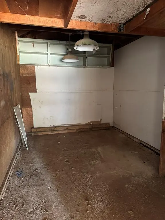 Photo 14 — 418 Wise Avenue, Clinton, OK 73601