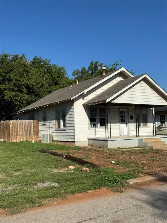 Photo 24 — 418 Wise Avenue, Clinton, OK 73601
