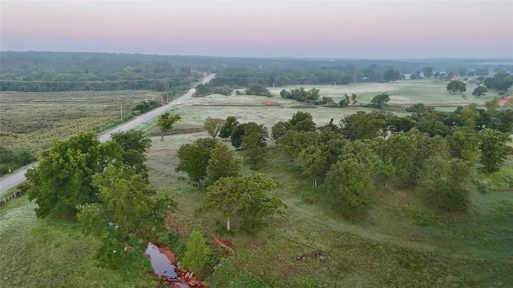 Photo 5 — 1 E Sorghum Mill Road, Arcadia, OK 73007