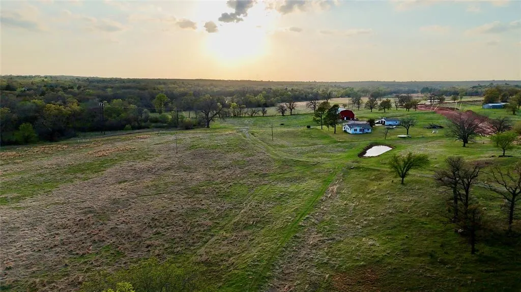Front exterior — 2 E Sorghum Mill Road, Arcadia, OK 73007