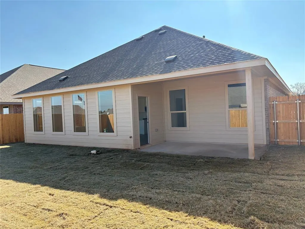 Photo 2 — 9013 SW 19th Street, Oklahoma City, OK 73128