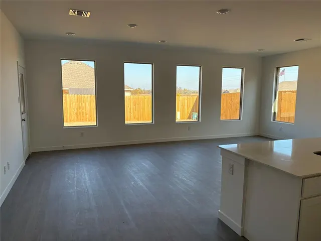 Photo 5 — 9013 SW 19th Street, Oklahoma City, OK 73128