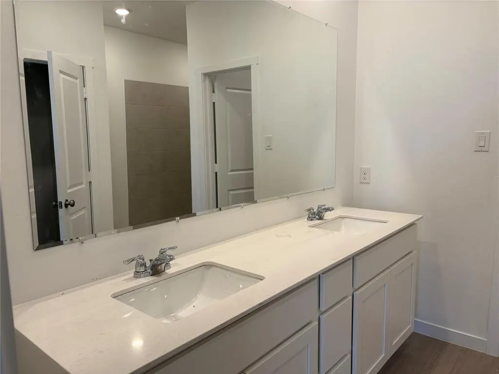 Photo 8 — 9013 SW 19th Street, Oklahoma City, OK 73128