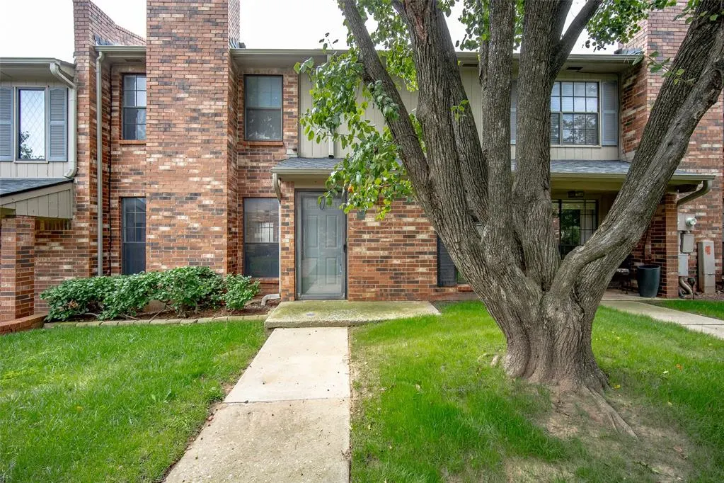 Front exterior — 6500 N Grand Boulevard 168, Oklahoma City, OK 73116