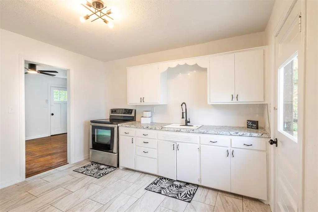 Photo 8 — 503 S Washington Avenue, Elk City, OK 73644