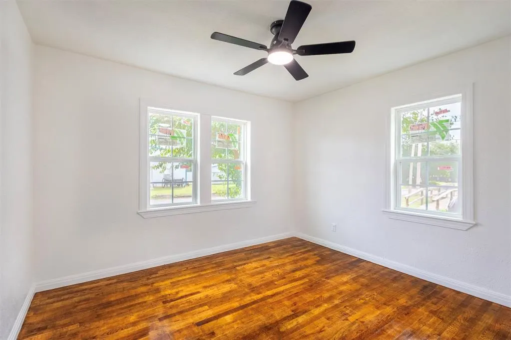 Photo 12 — 503 S Washington Avenue, Elk City, OK 73644
